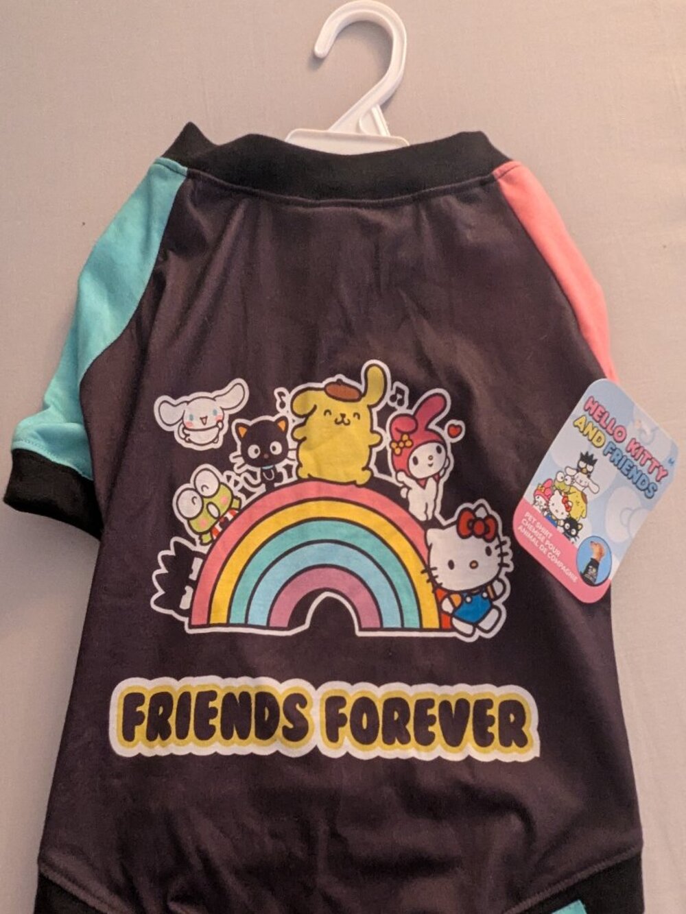 NWT Medium Friends Forever Hello Kitty and Friends tee